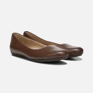 Naturalizer Women's Maxwell Ballet Flats Brown NQ85-4875O4