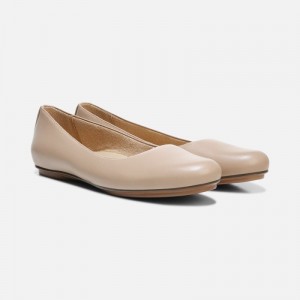 Naturalizer Women's Maxwell Ballet Flats Brown FX40-2730T3