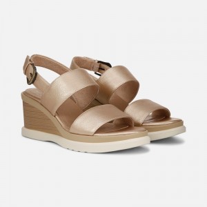Naturalizer Women's SOUL Livia Wedge Sandals Gold RN70-4490Q6