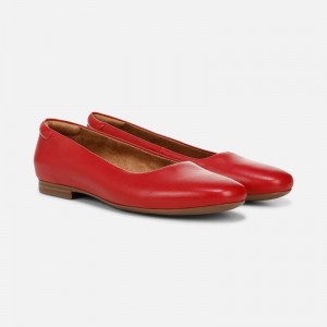Naturalizer Women's Kelly Ballet Flats Red MX97-5257N2
