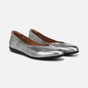 Naturalizer Women's Vivienne Ballet Flats Silver OB84-3544Y5