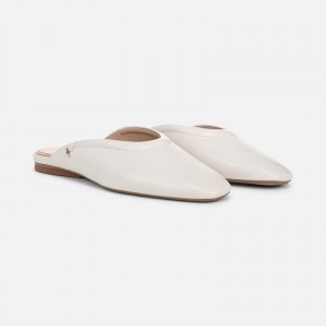 Naturalizer Women's 27 EDIT Carla Mules White IF40-5950P3