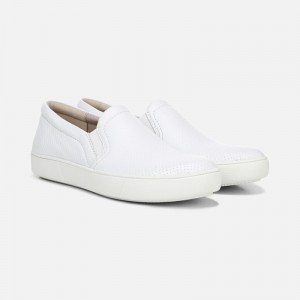 Naturalizer Women's Marianne Slip On Sneakers White JA11-8941E4