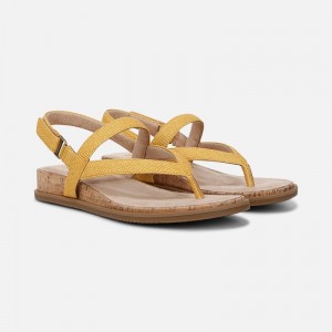 Naturalizer Women's SOUL Carolyn Flat Sandals Yellow ZK38-2378M0